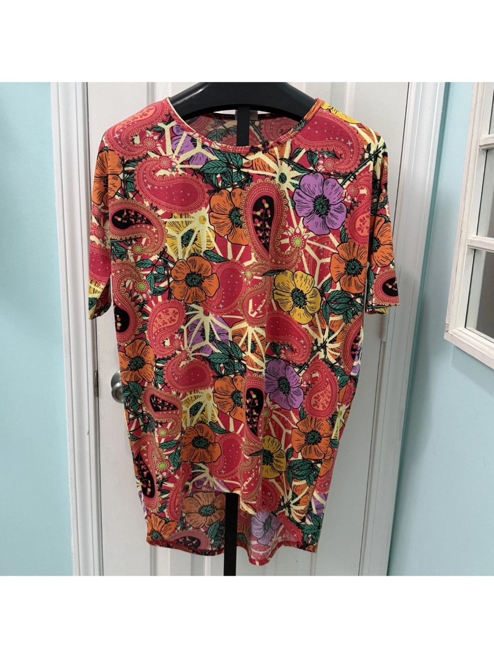 LuLaRoe Women's Size Small Irma Reddish Pink Floral Paisley Short Sleeve Shirt